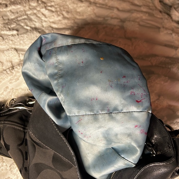 FREE COACH PURSE WITH ANY $45 or more bundle! - Picture 3 of 4